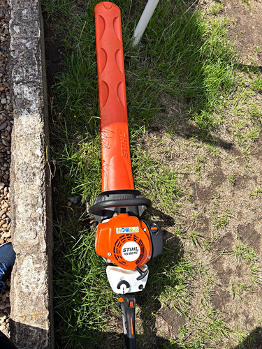 Stihl hs82rc petrol hedge - stihl,