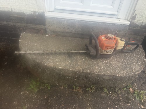Stihl hs81 petrol hedge - petrol,
